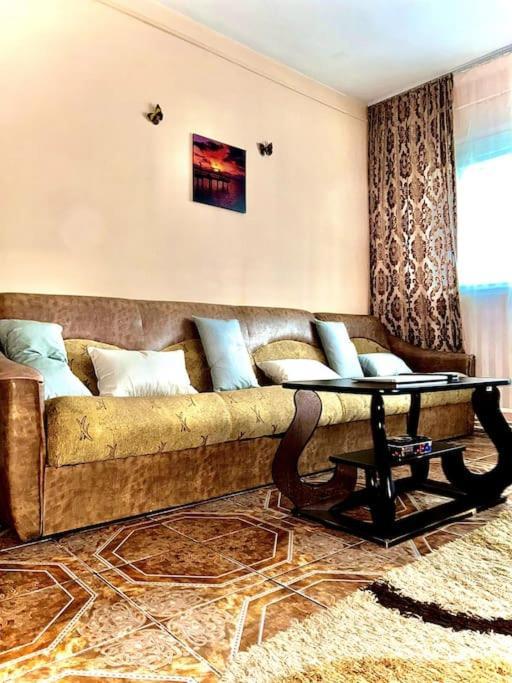 Ap 2 Cam Confortabile - Ab House Яссы Экстерьер фото
